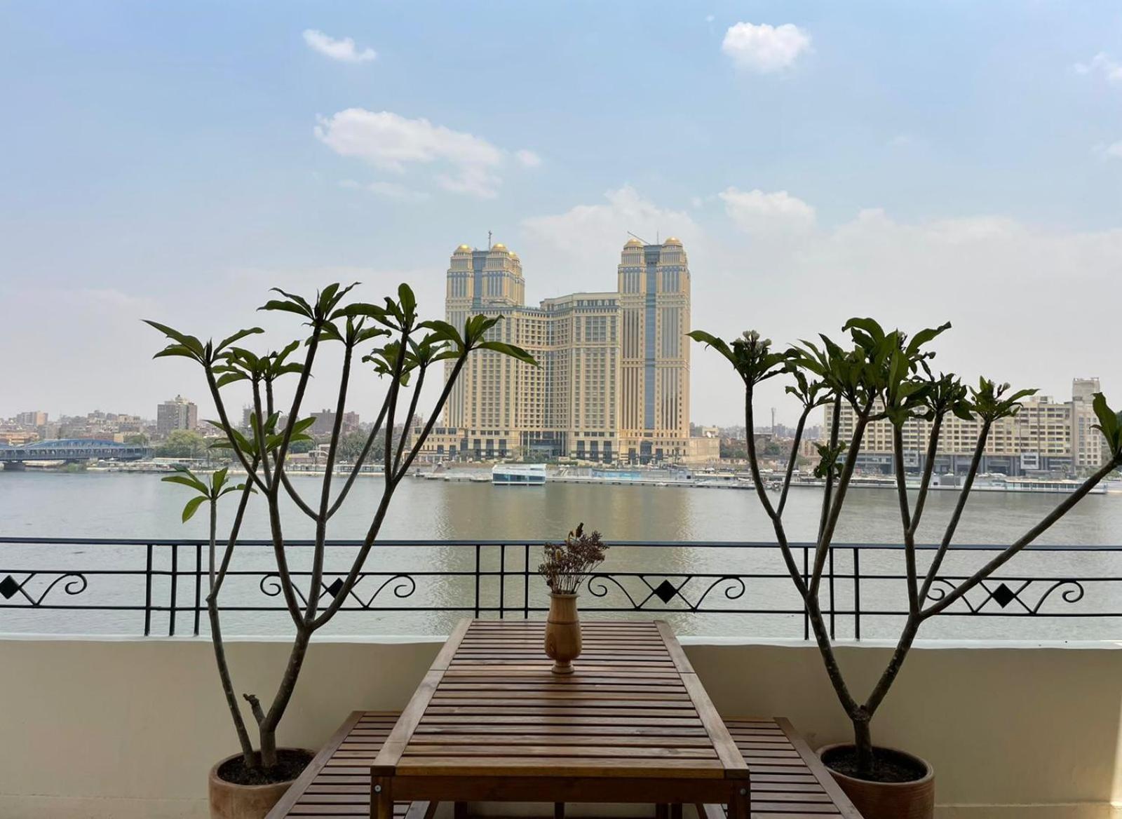 Luxury On The Nile - Zamalek Apartments Kairó Kültér fotó